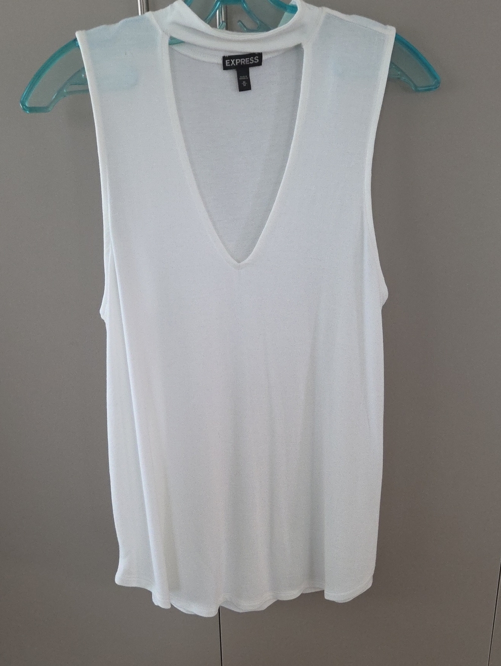 Express White V-Neck Sleeveless Tank Top